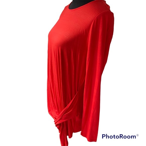 NWT WOW TOPπππ - Picture 4 of 6